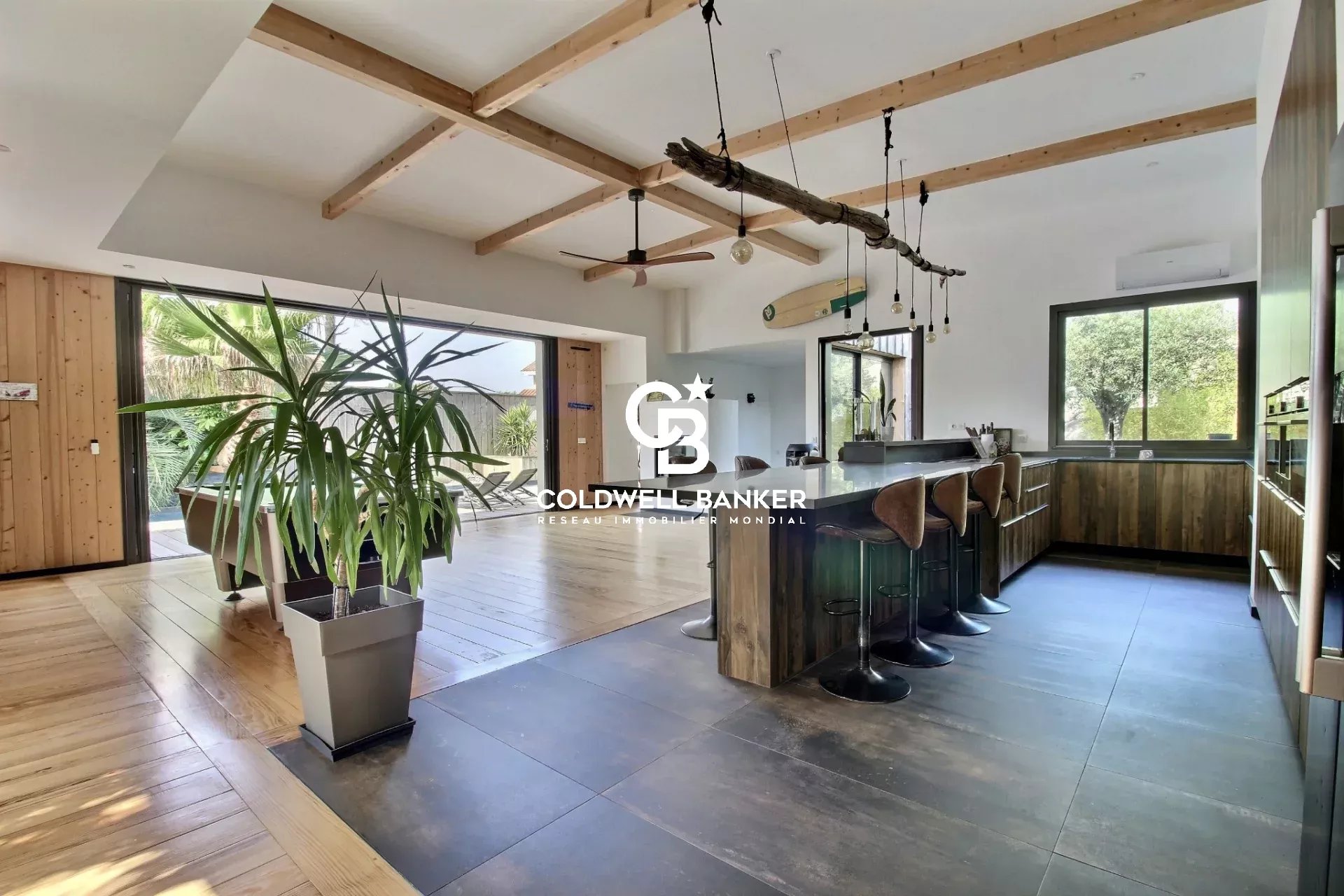 Agence immobilière de Silver Coast Int. Realty