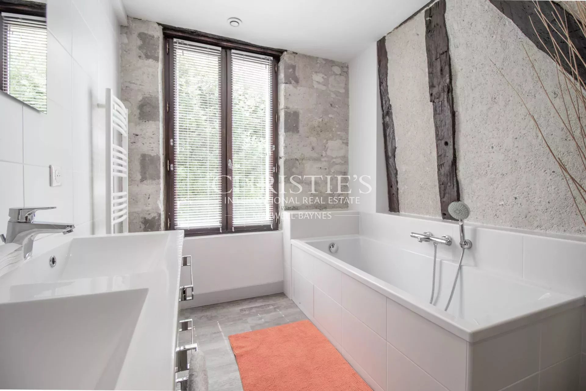 9 Bedroom Villa/Townhouse's Image 17