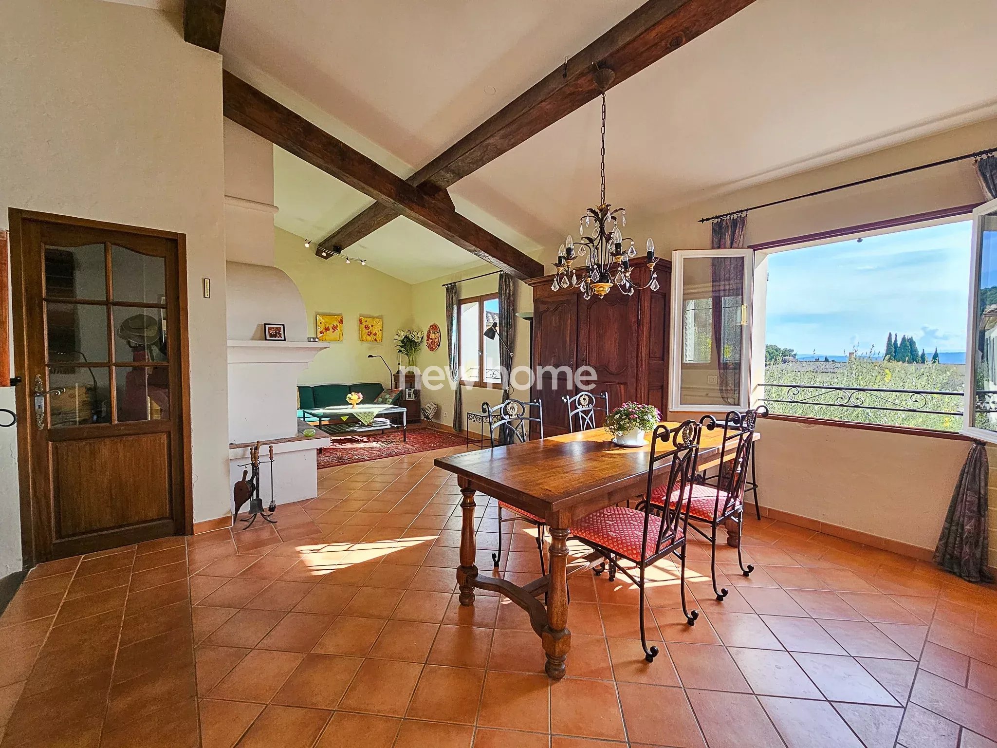 Charmante villa à pied du village