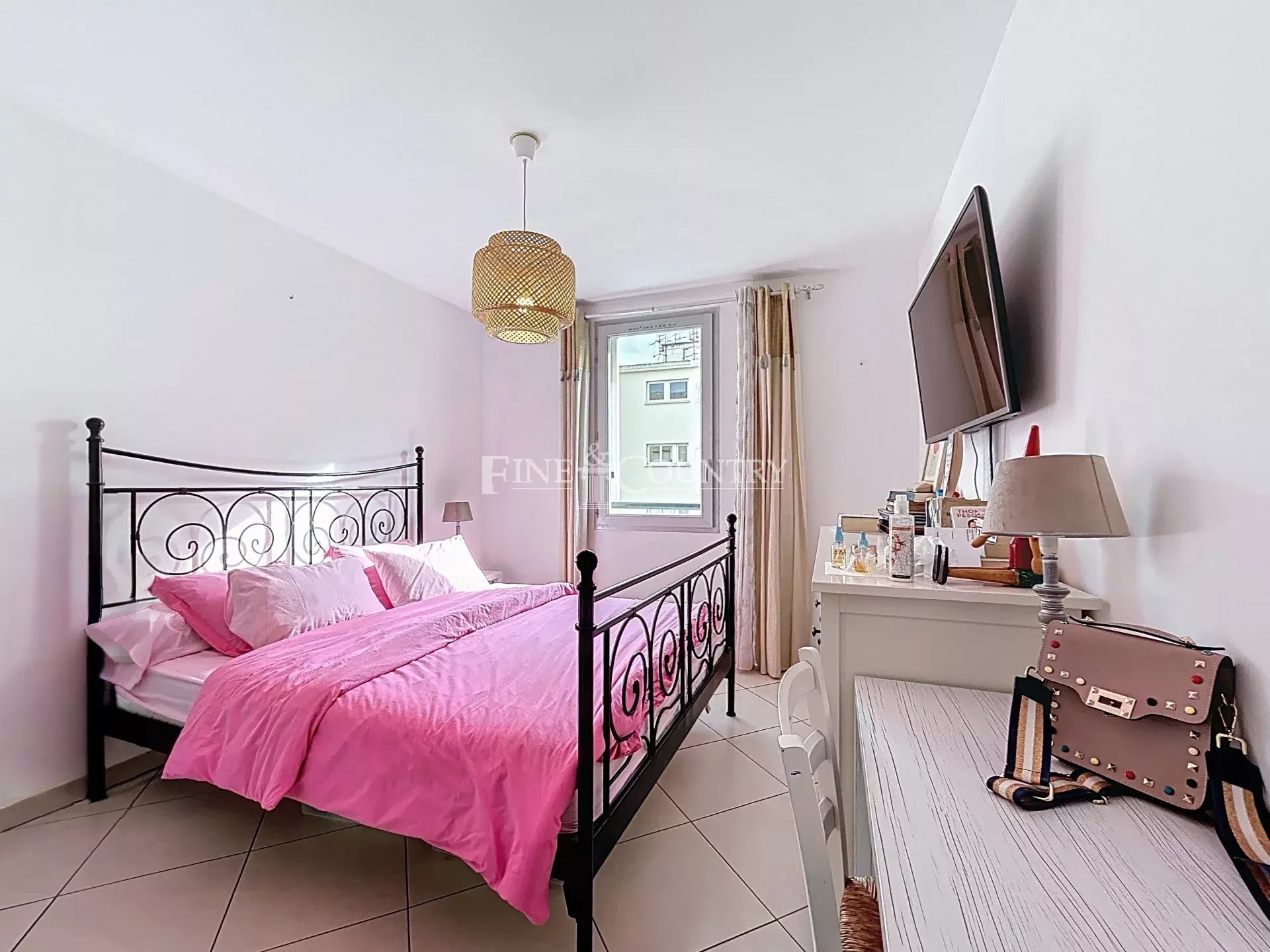 Photo of For sale in Cannes Center, one bedroom appartment  with terrasse ande garage