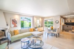 Gated Estate — Elegant Renovated Provençal Villa with Panoramic Views — photo 7 of 7