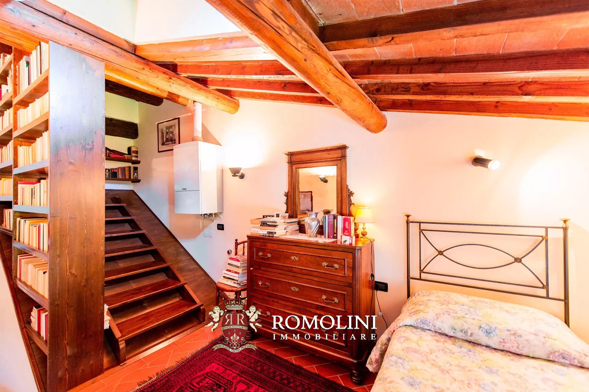 6 Bedroom Villa/Townhouse's Image 47