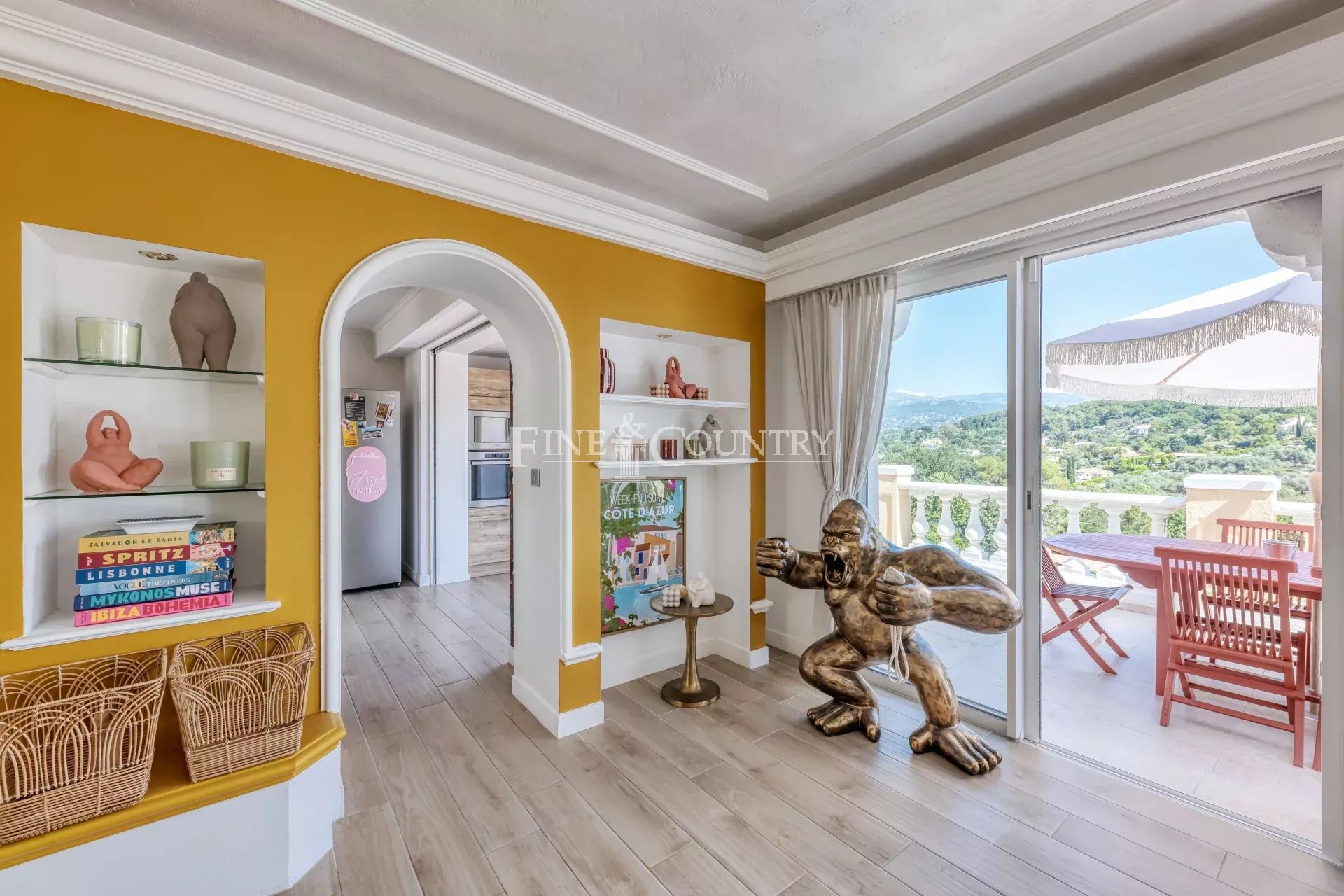 Photo of For sale  Villa in Valbonne - Panoramic view
