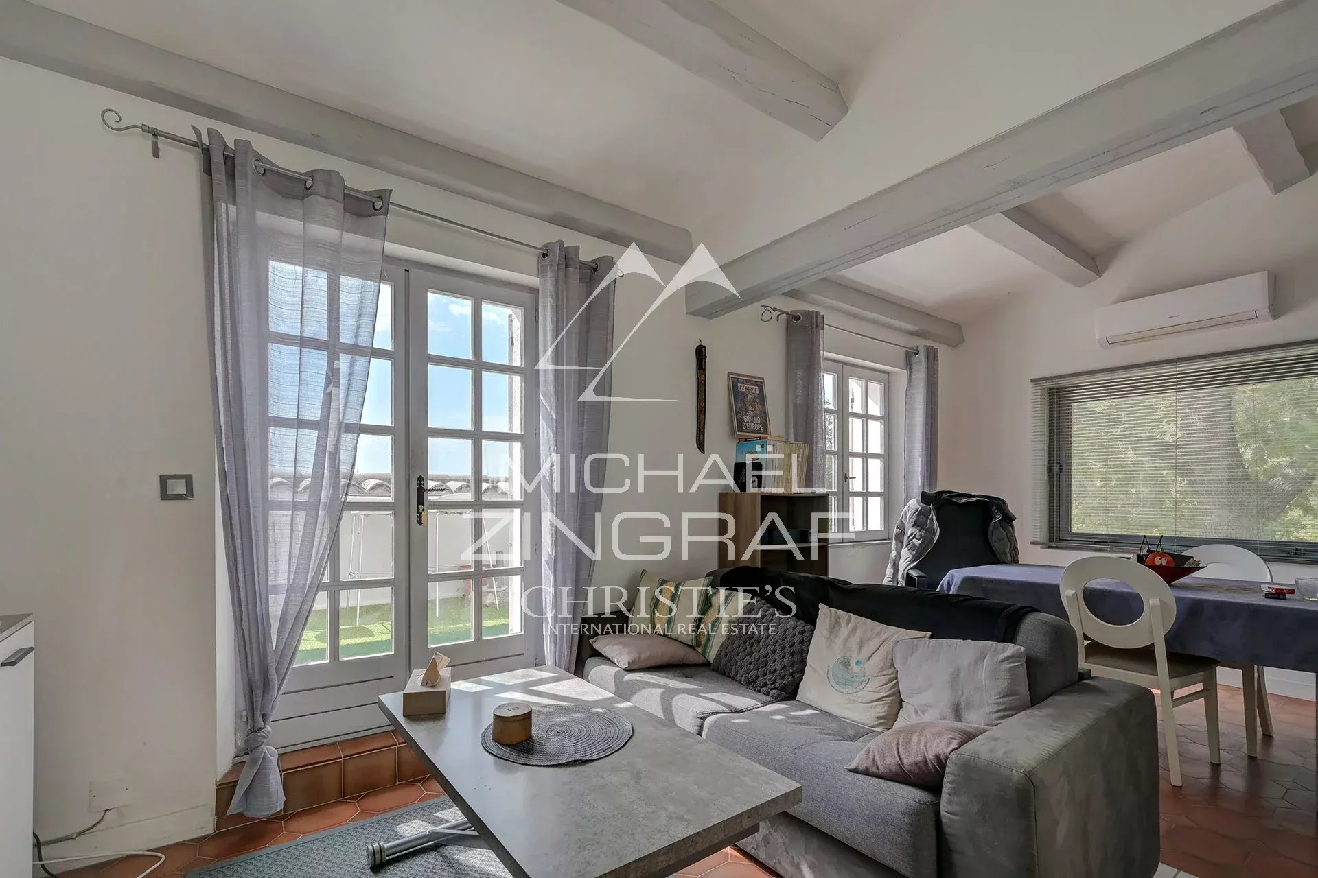 5 Bedroom Villa/Townhouse's Image 17
