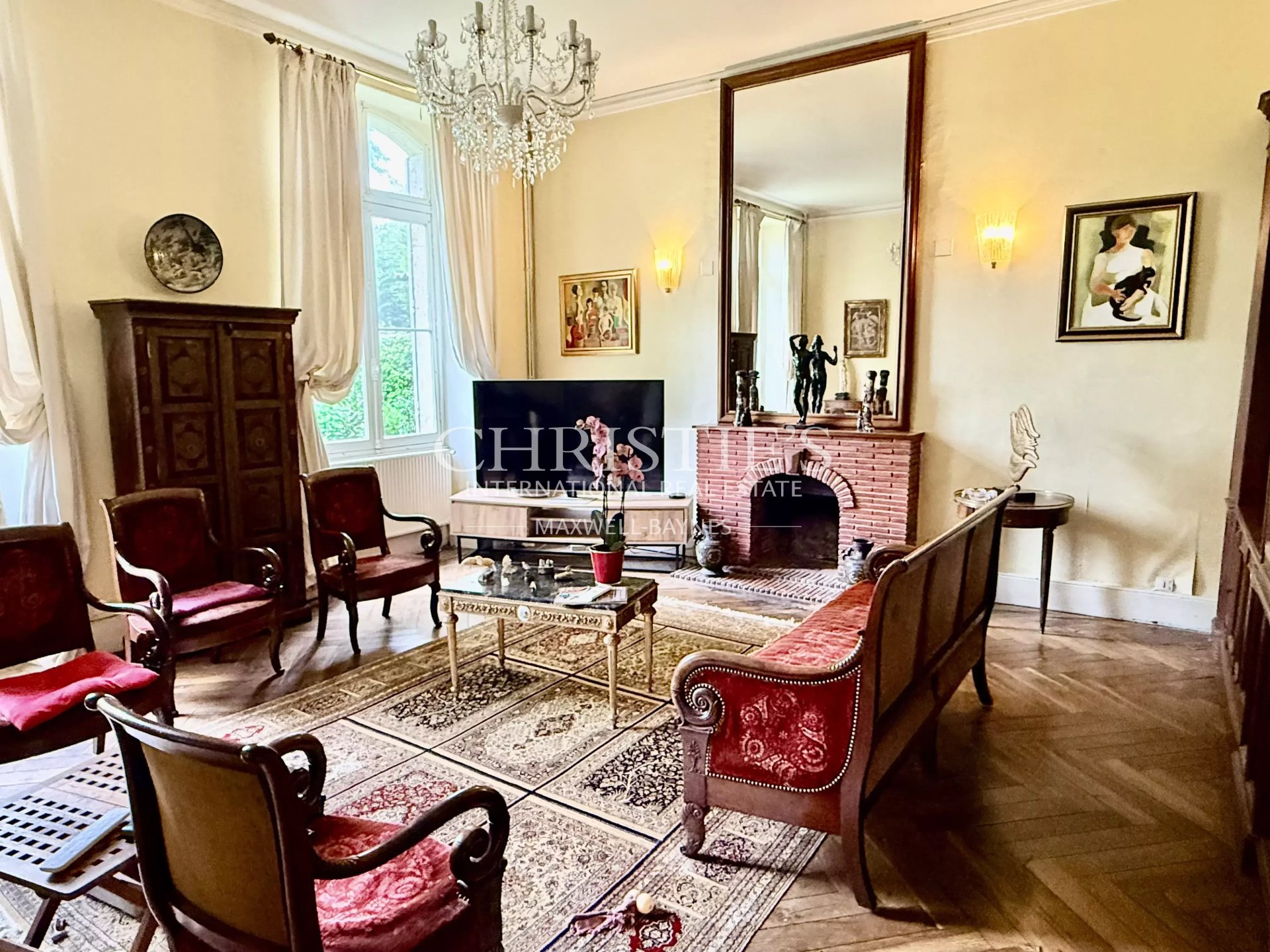 10 Bedroom Villa/Townhouse's Image 4