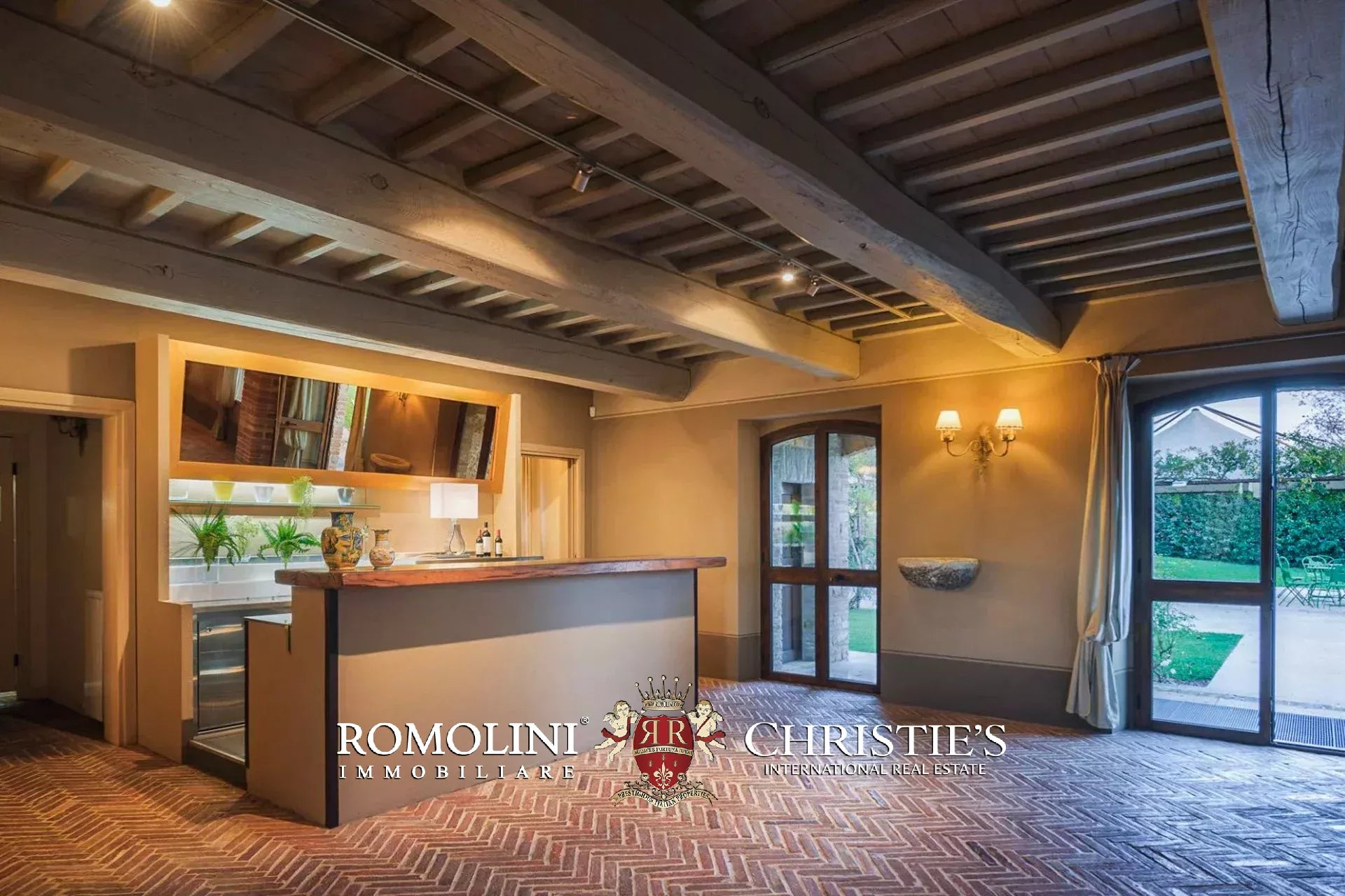 9 Bedroom Villa/Townhouse's Image 9