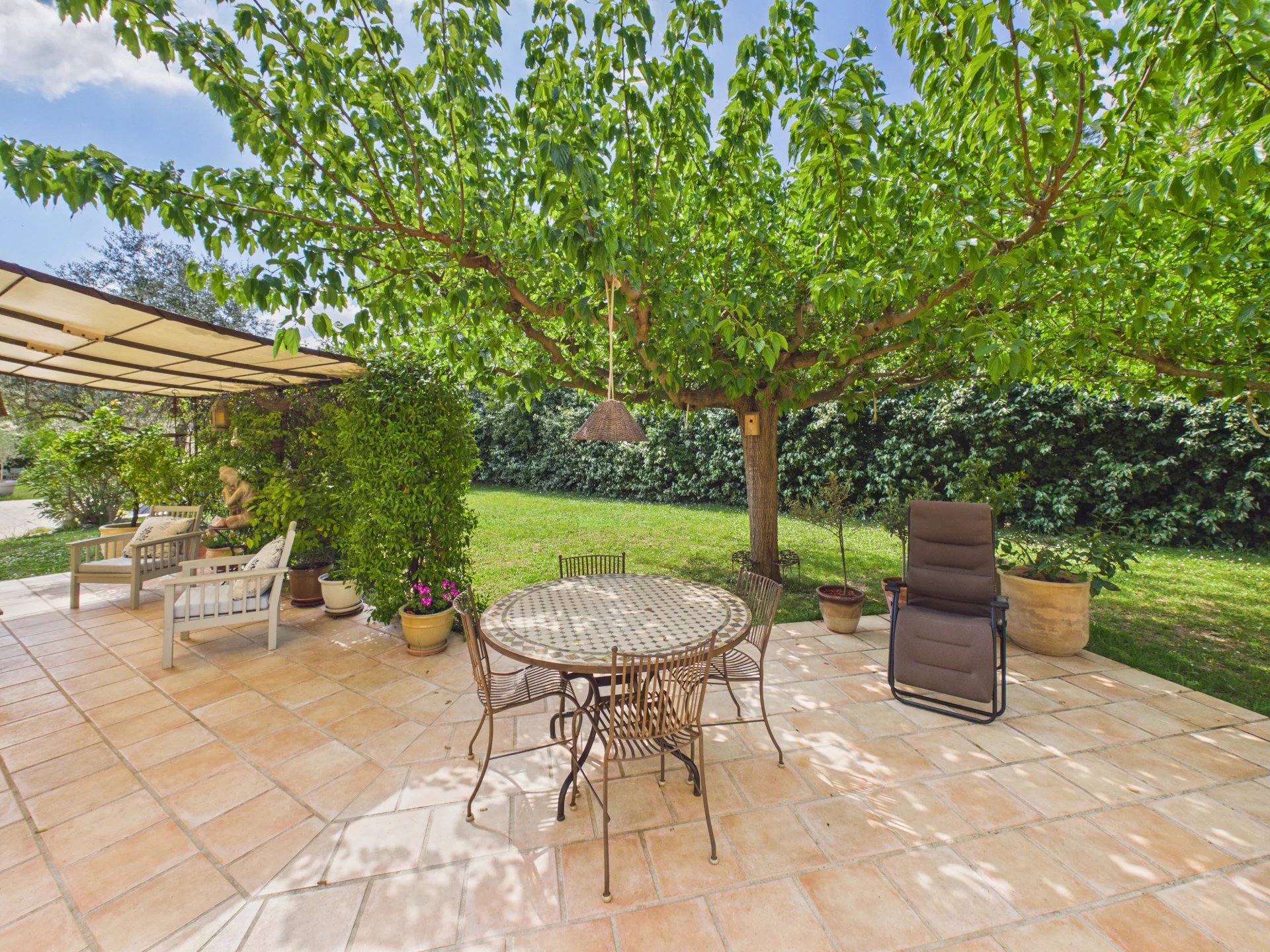Fabulous 4 bedroom house with large Independent Studio and Swimming Pool - Fayence