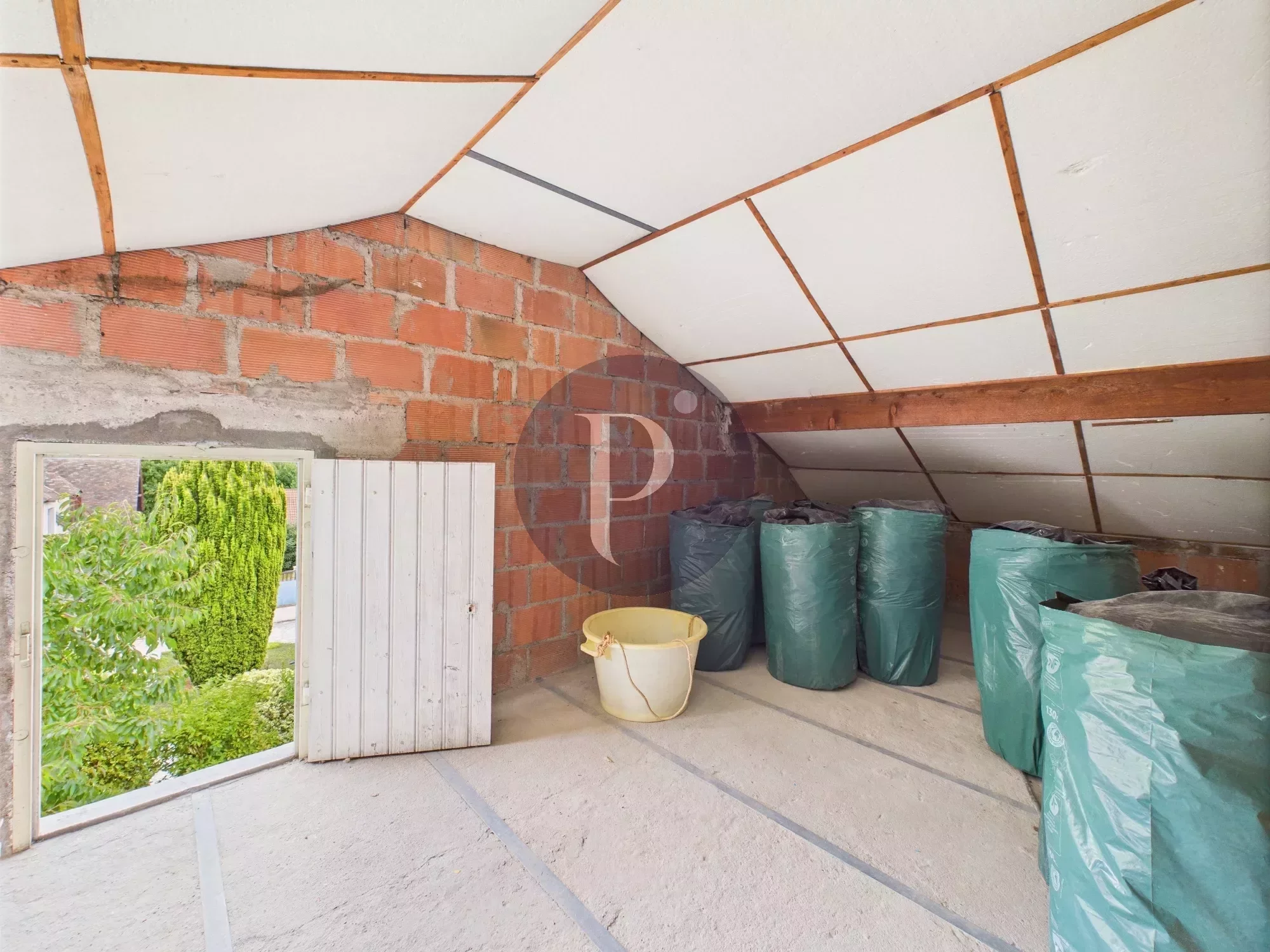 vente-terrain-4-pieces-verrieres-le-buisson-86127164