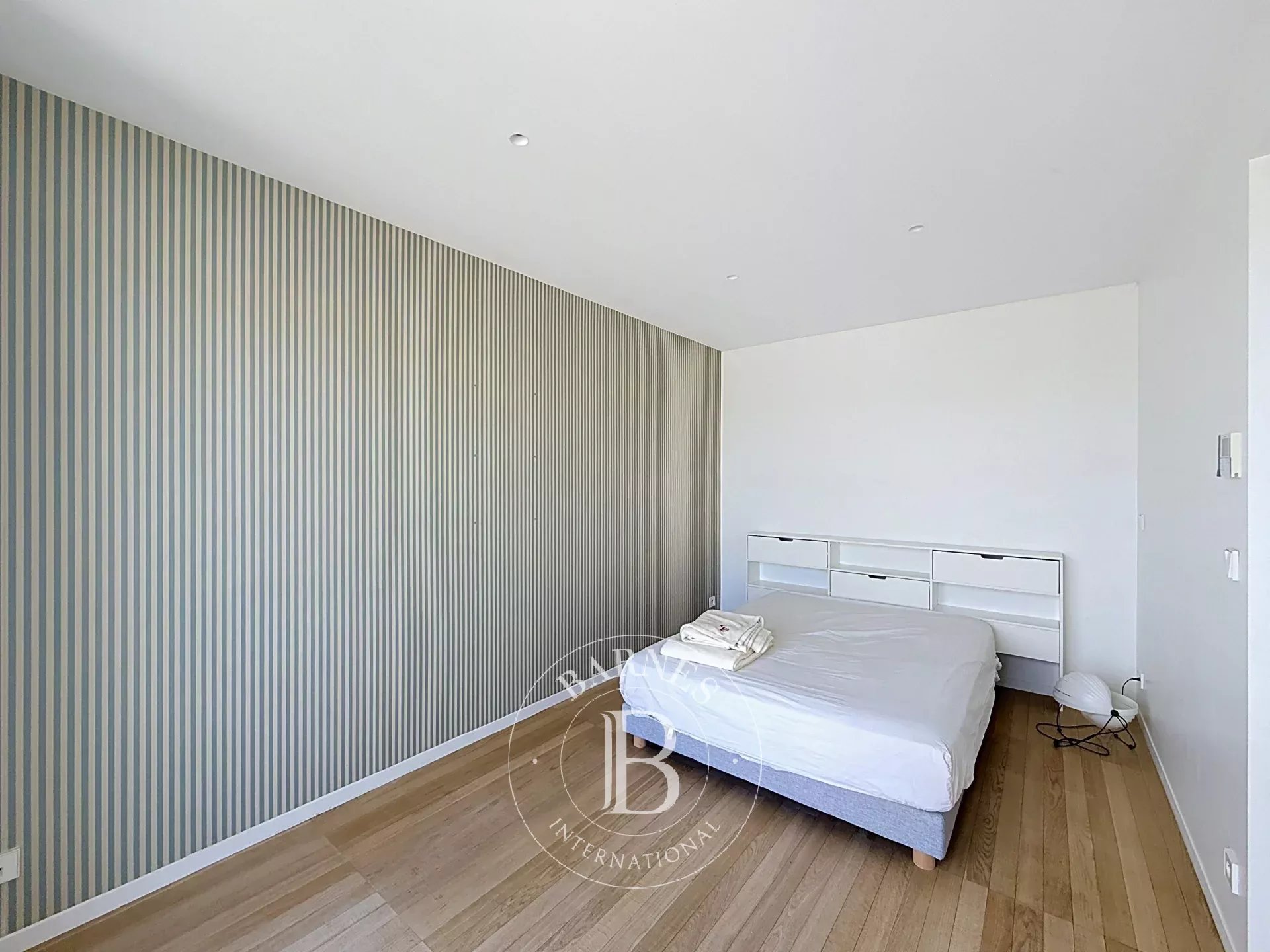 Neuilly-sur-Seine  - Appartement 5 Pi&egrave;ces 3 Chambres - picture 12