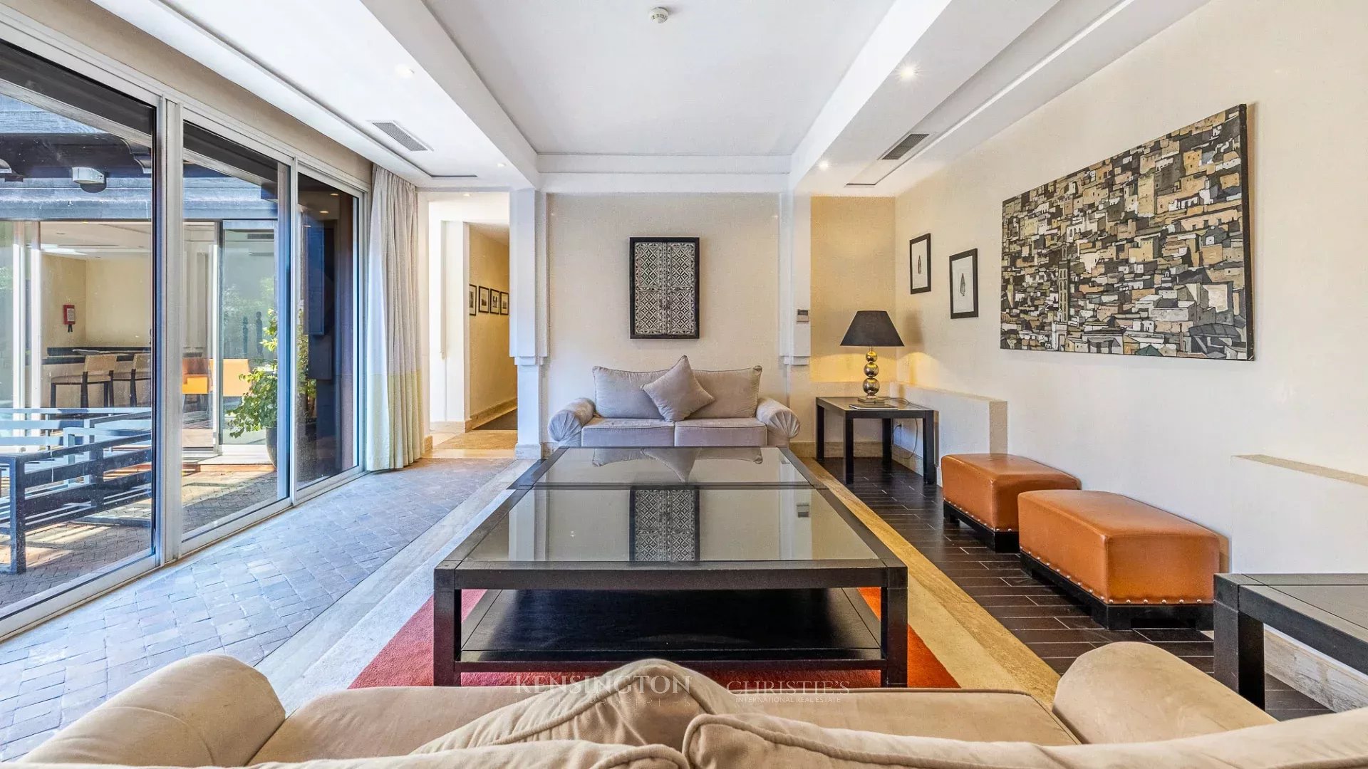 6 Bedroom Villa/Townhouse's Image 4