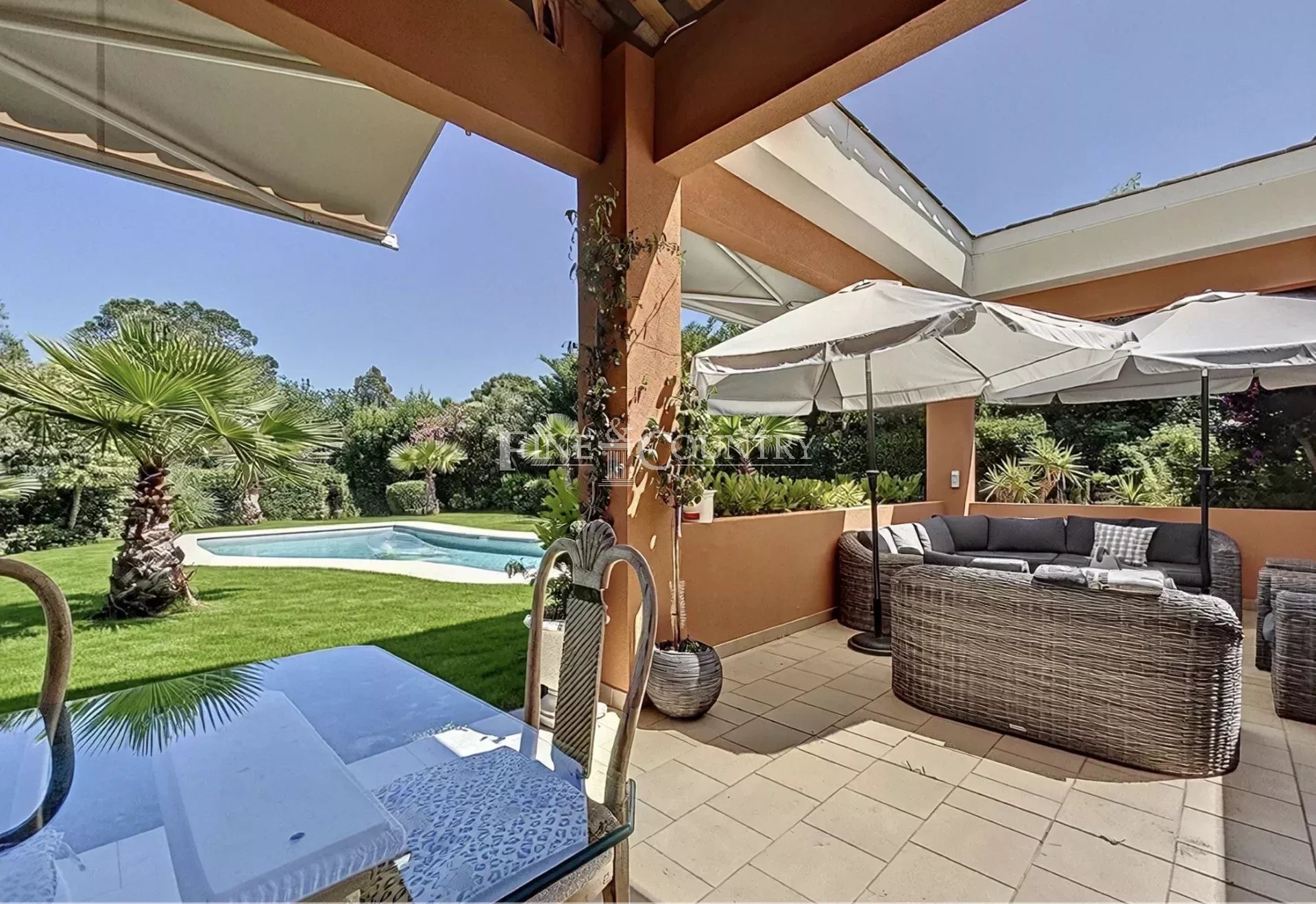 Photo of Villa for sale in Mandelieu in private domain with partial sea view