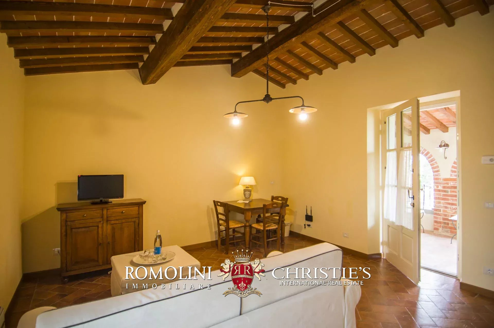 9 Bedroom Villa/Townhouse's Image 27