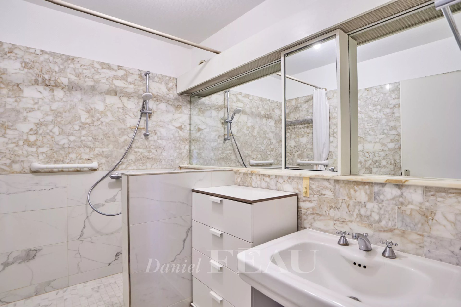 3 Bedroom Apartment/Flat's Image 8