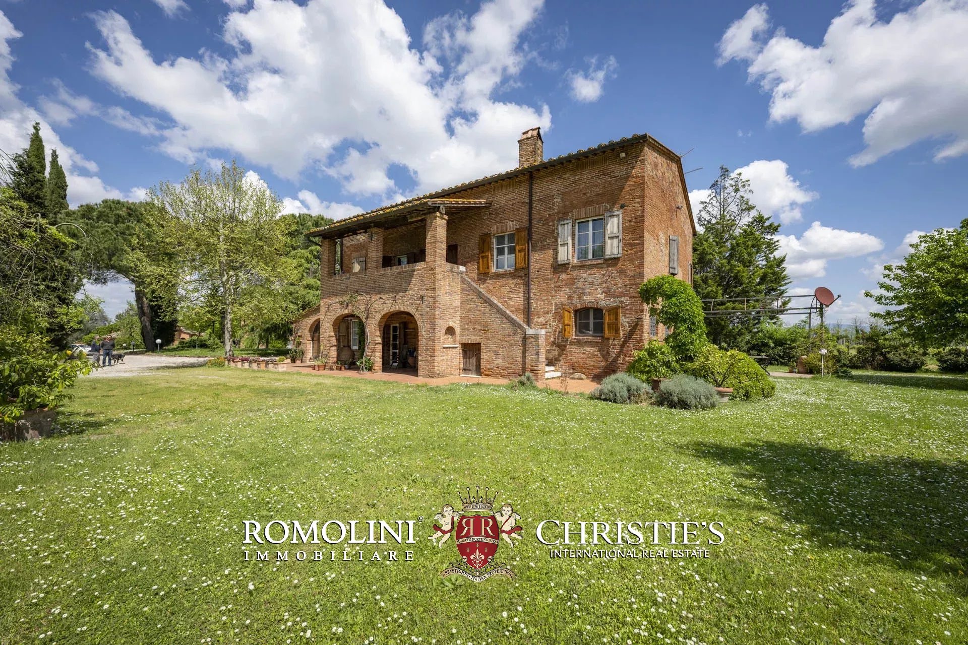 34 Bedroom Vineyard's Image 4