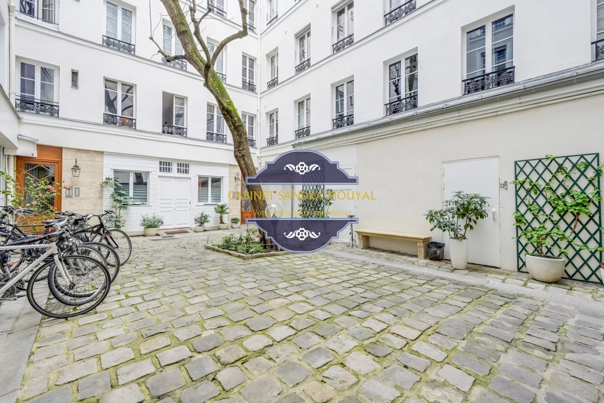 EXCLUSIVITE - PARIS III - RAMBUTEAU - 2 PIECES - 51,30m2 - ASCENSEUR - 660 000 euros