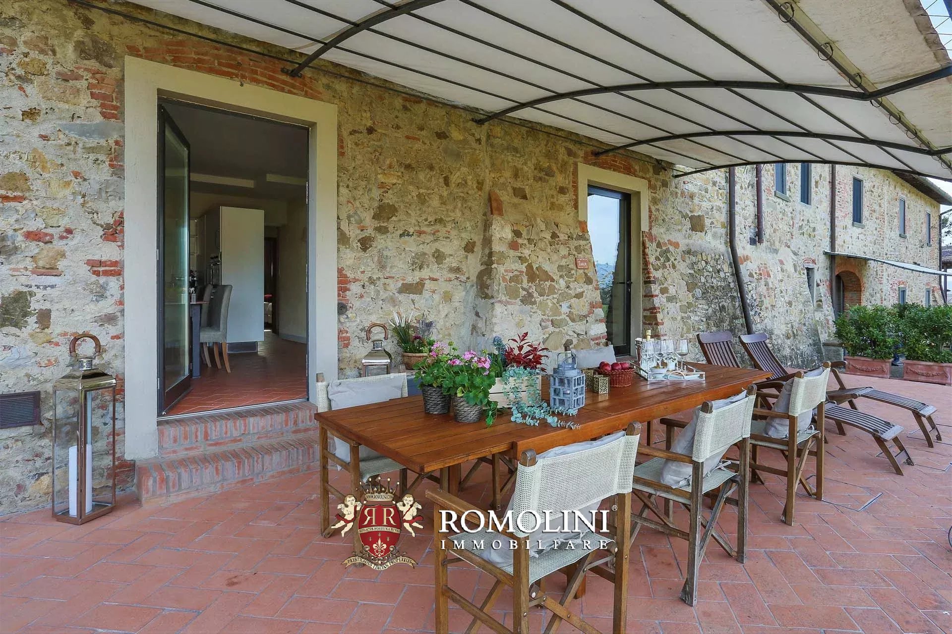 25 Bedroom Vineyard's Image 122