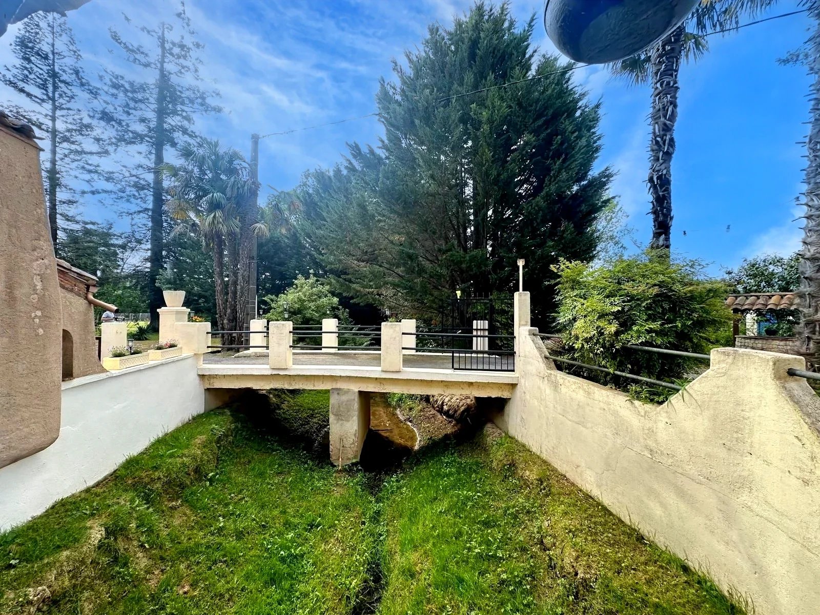 House for sale Bourrouillan, Gers