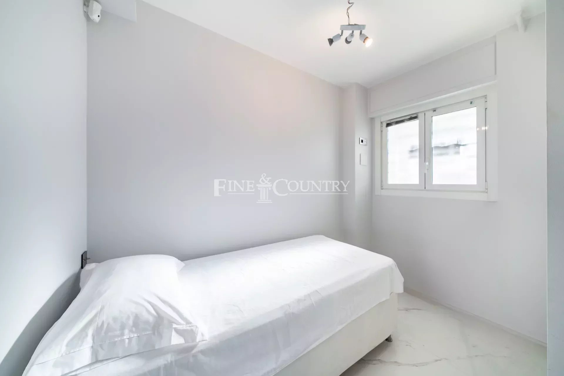 Photo of Apartment for sale Cannes Croisette