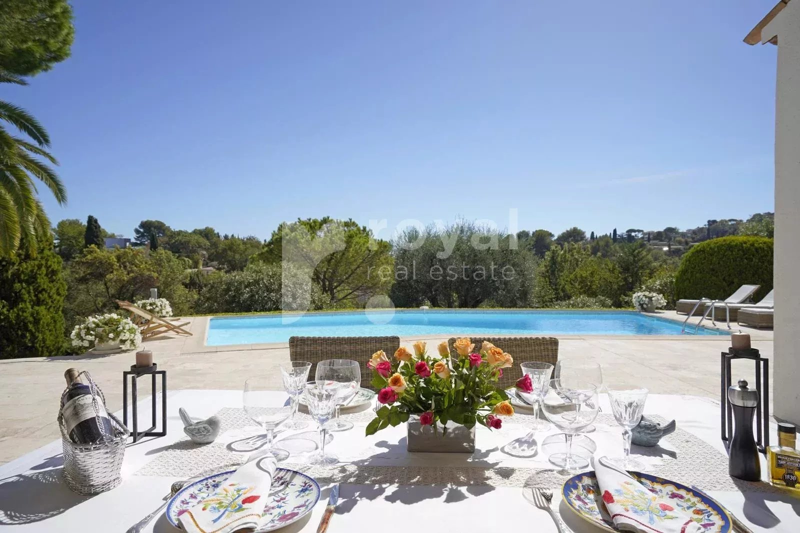 Villa with pool and open view