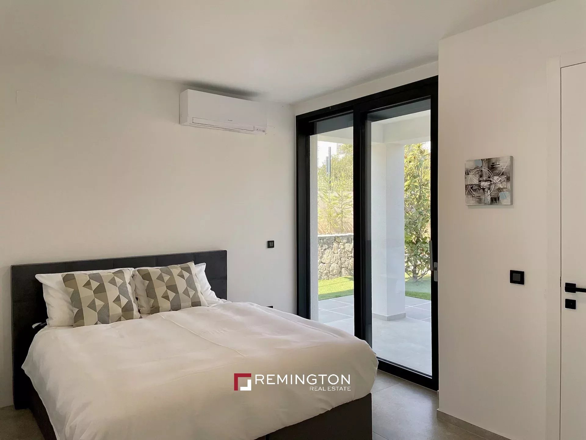 3 Bedroom Villa/Townhouse's Image 8