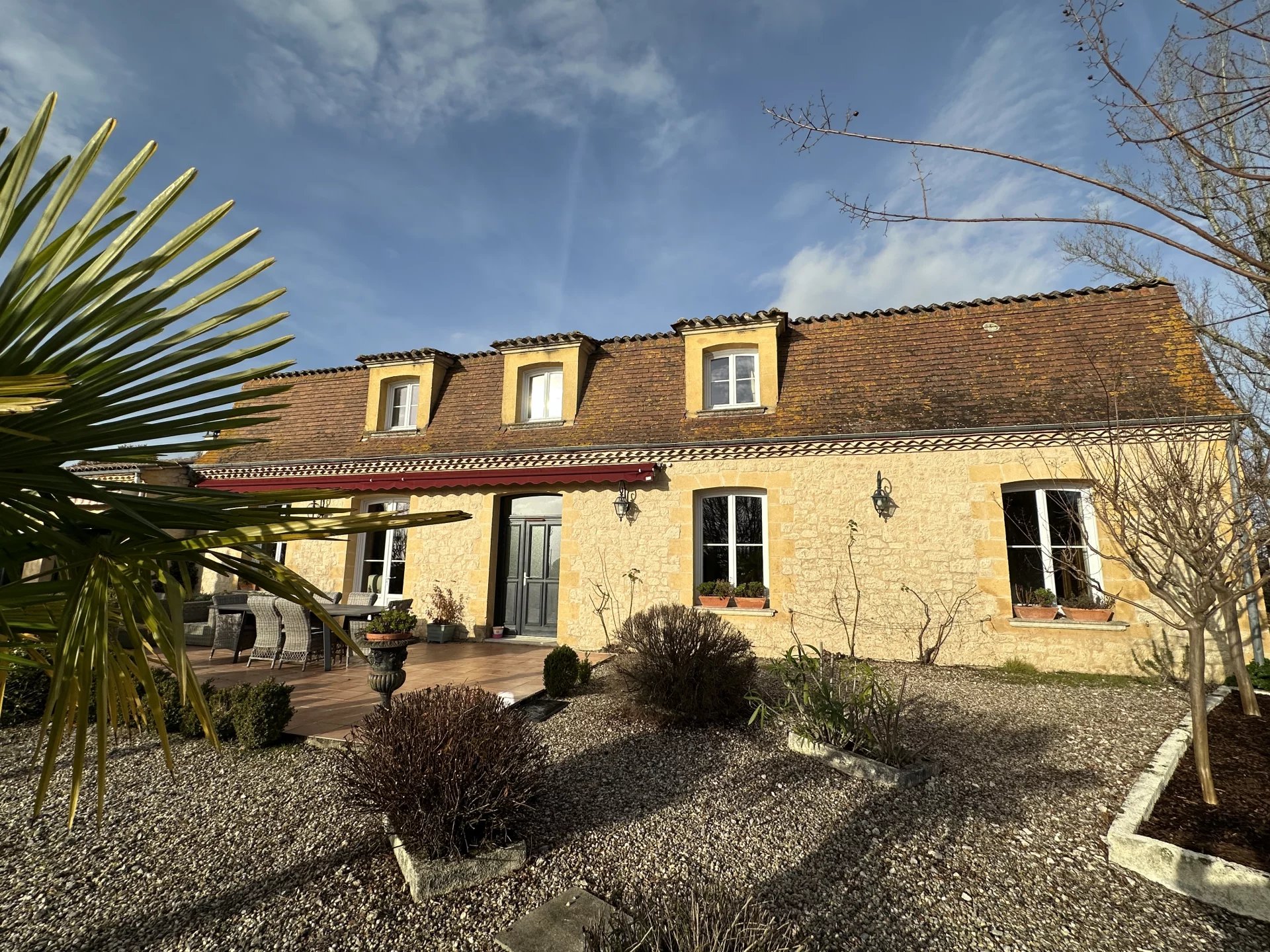 Élégance et charme authentique : Une superbe maison de Maître à découvrir