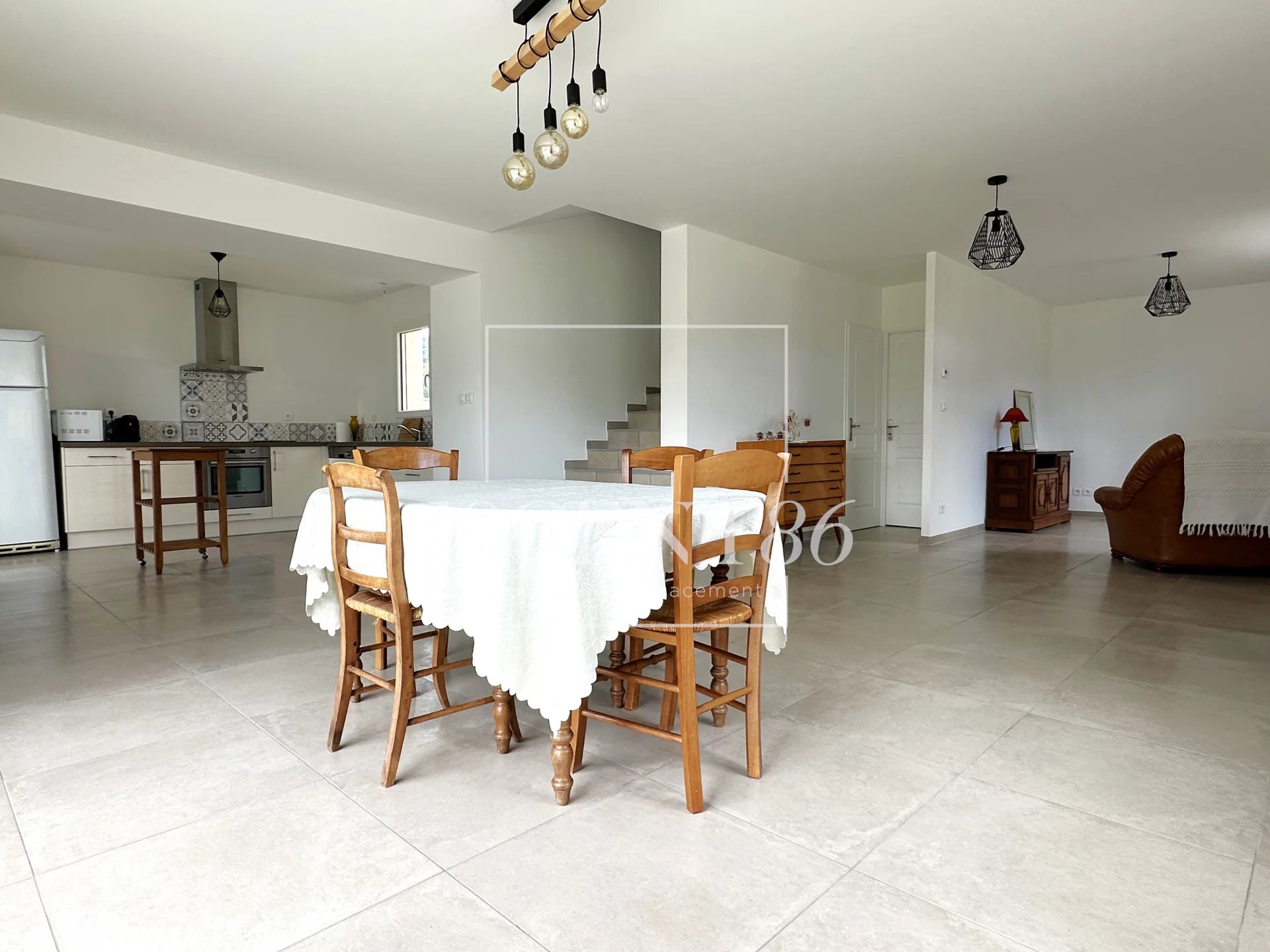 Agence immobilière de 