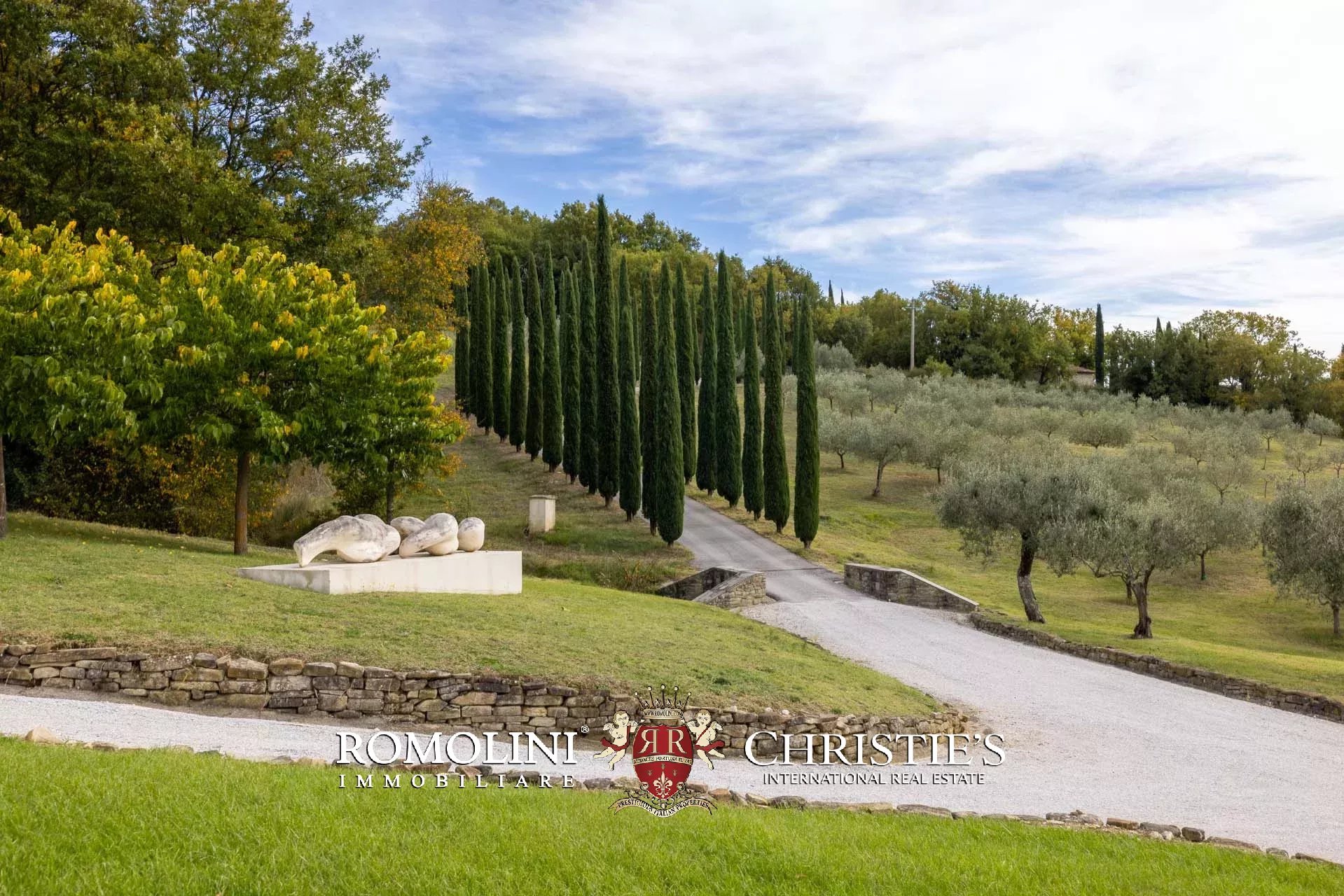 7 Bedroom Villa/Townhouse's Image 75