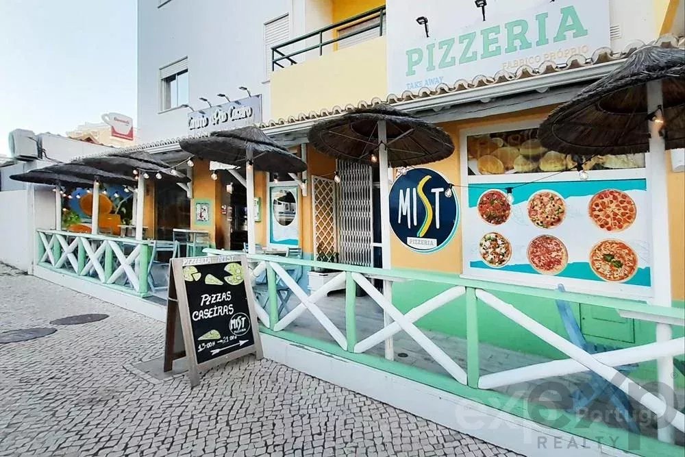Pasteleria E Pizzeria, Terraço, Parking Praia 300 M