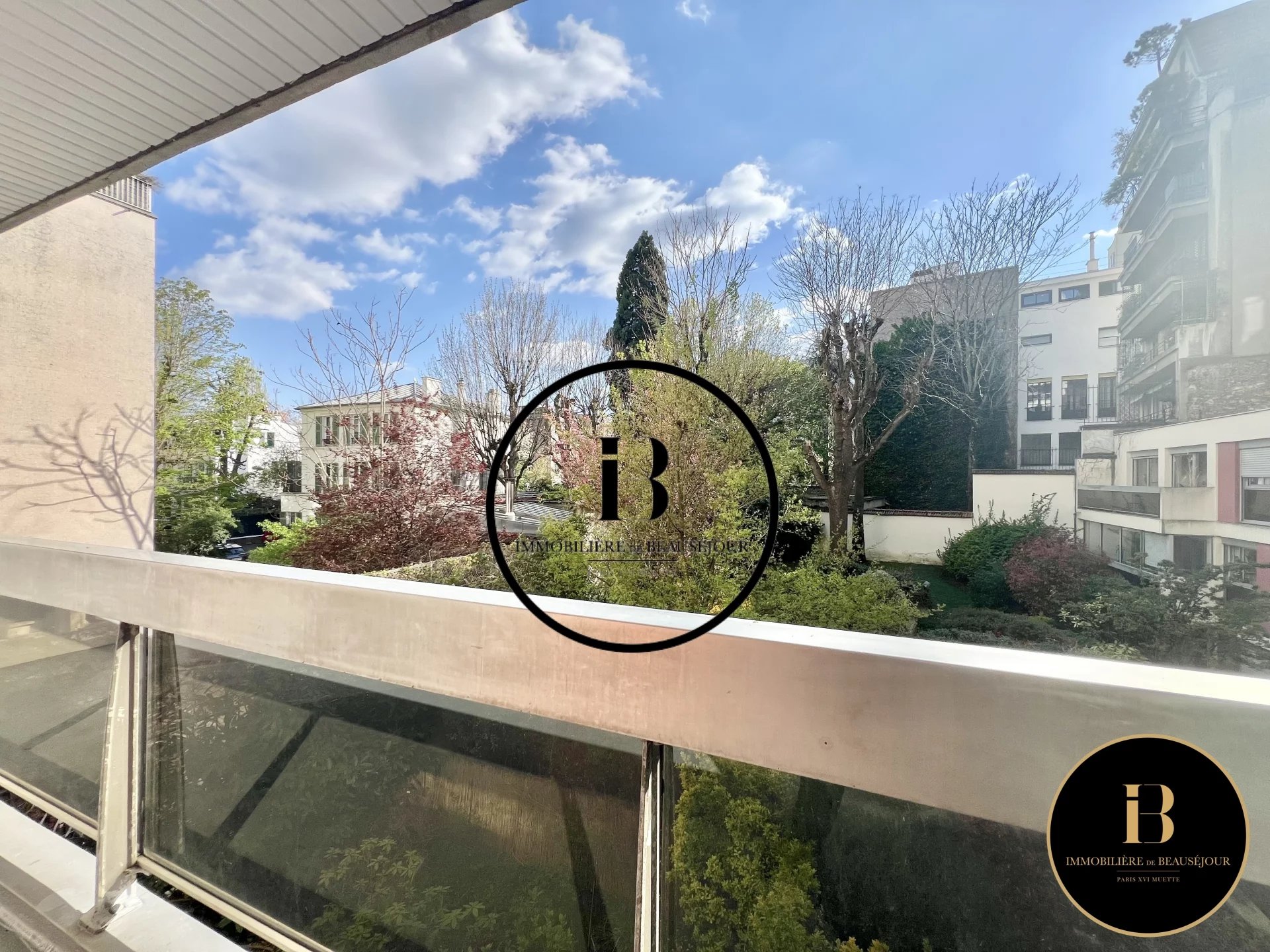 Location Appartement Paris 16ème