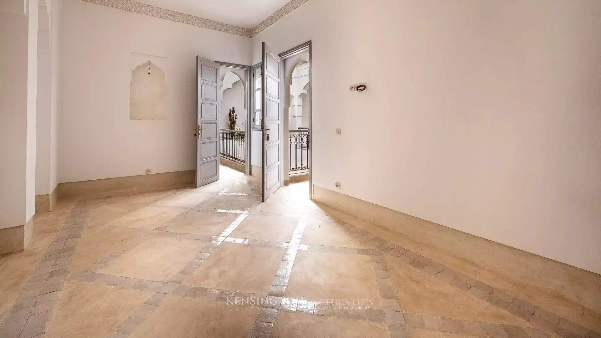 5 Bedroom Villa/Townhouse's Image 13