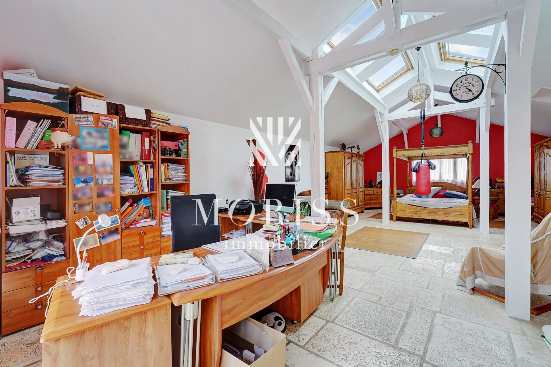 Neuilly-Plaisance - Maison de 183m² et local commercial de 150m² - Image Array