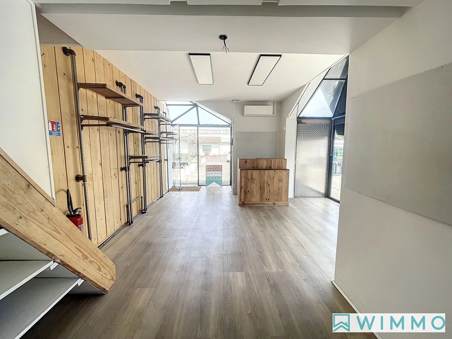 LOCAL COMMERCIAL 27m²  Zone commerçante Villenave d'Ornon