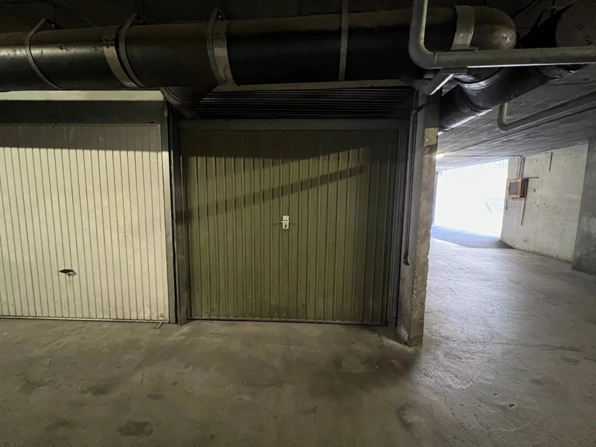 GARAGE - GARAGE DI MENTONE STAZIONE AUTOBUS