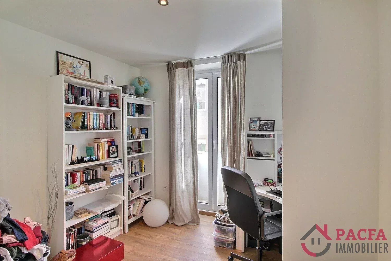 Agence immobilière de 