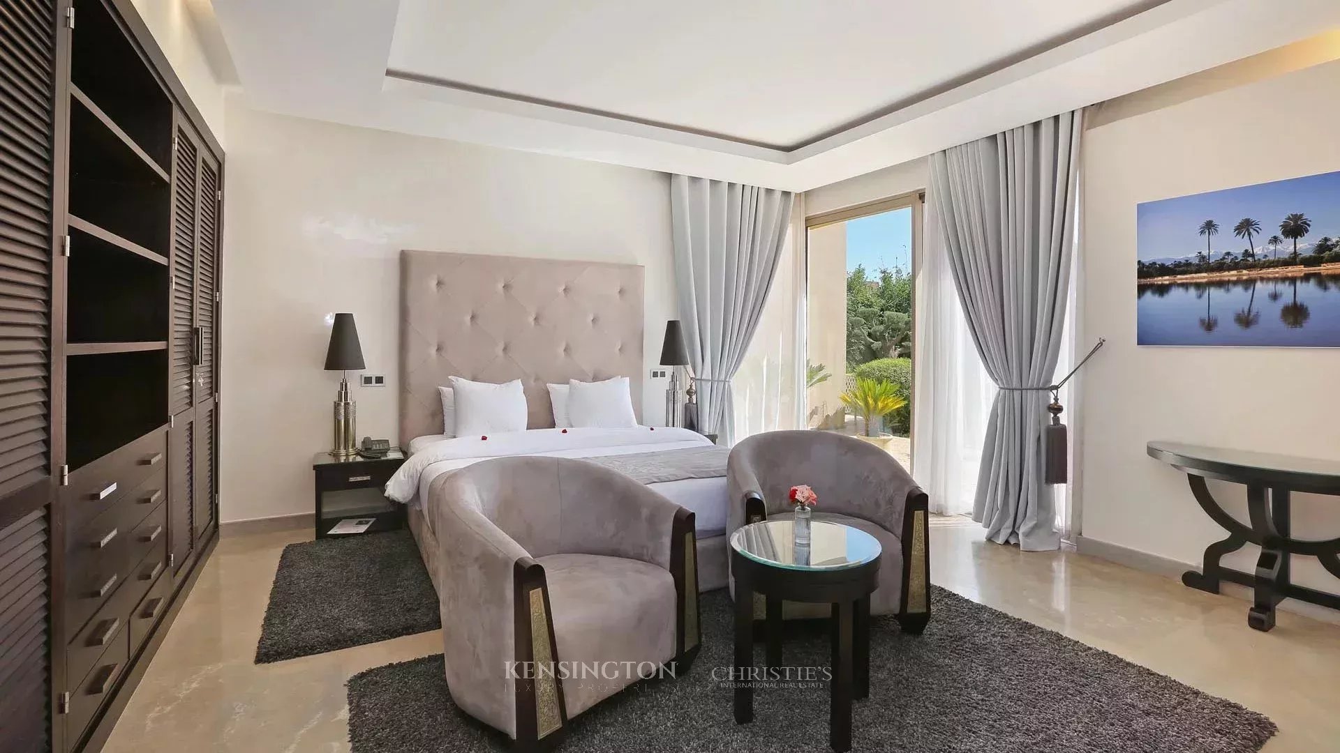 6 Bedroom Villa/Townhouse's Image 19