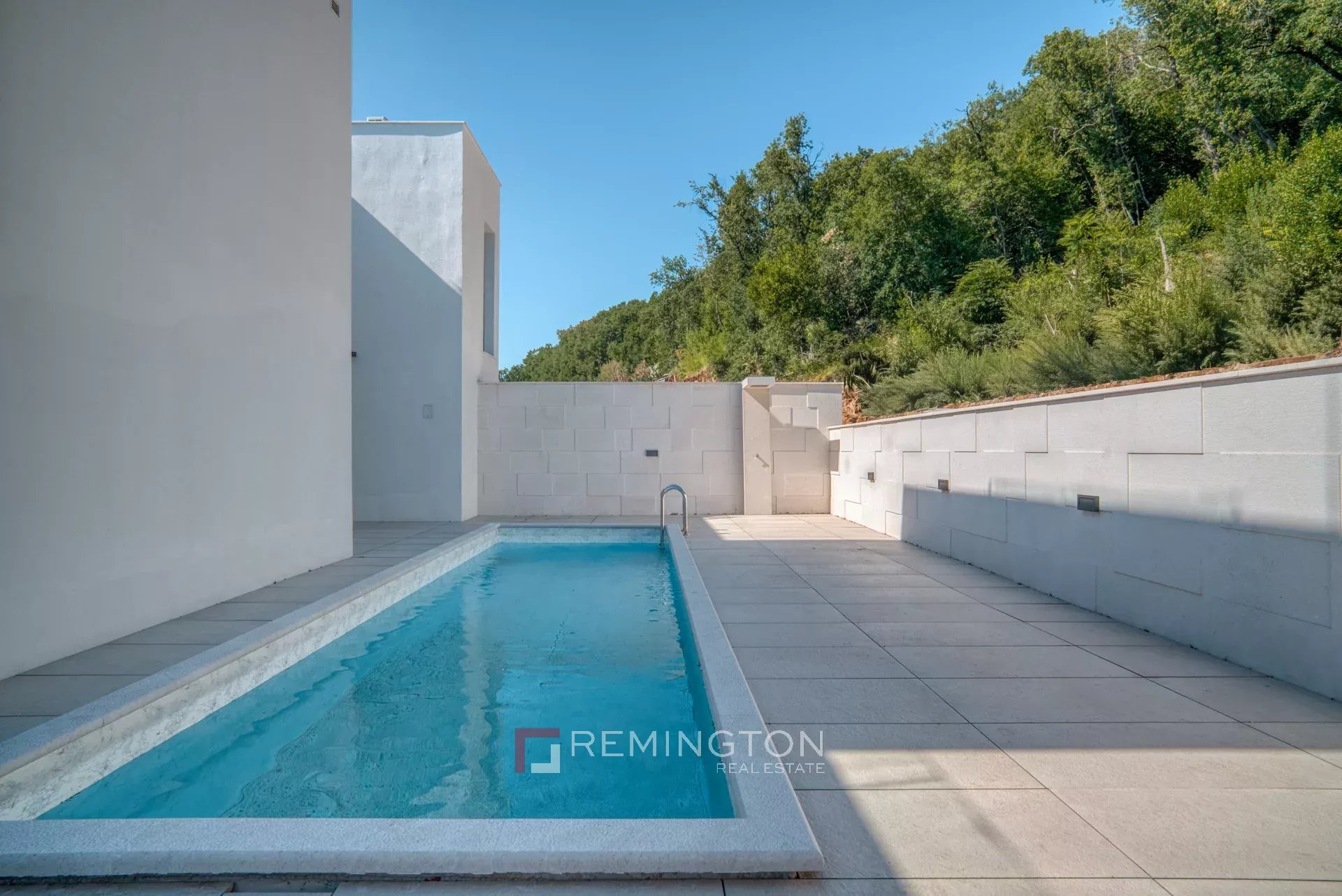 3 Bedroom Apartment/Flat's Image 7