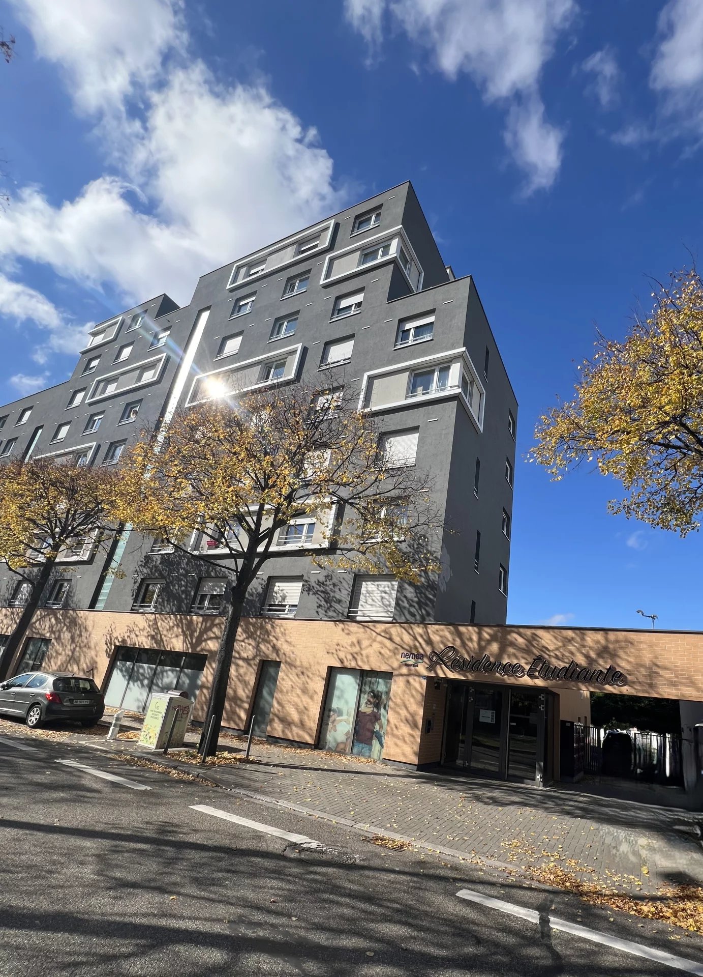 STRASBOURG, studio meublé 6ème étage sous bail commercial