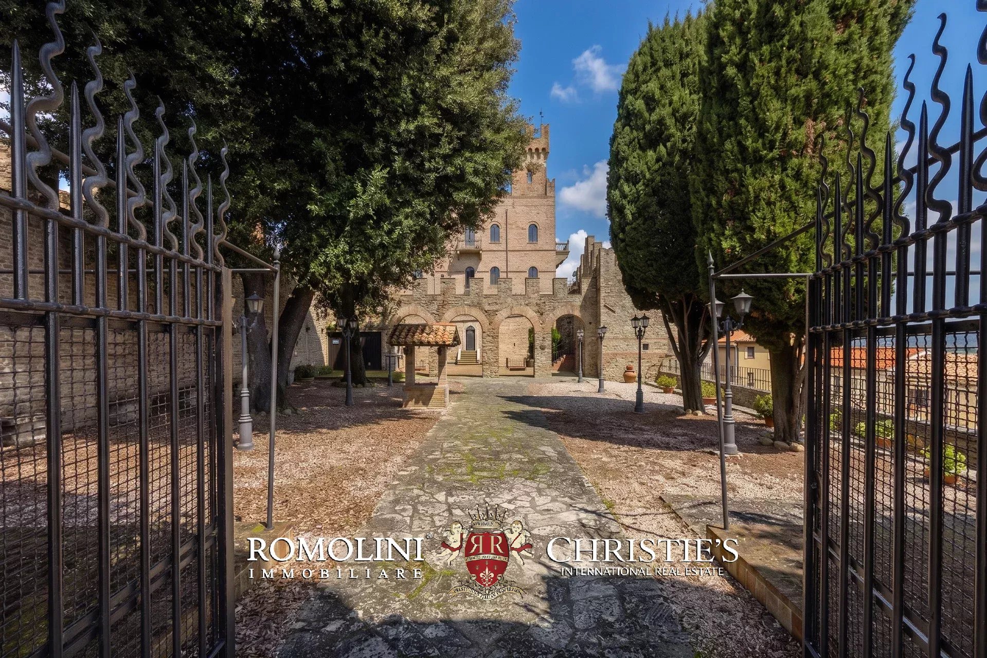 7 Bedroom Chateau's Image 14
