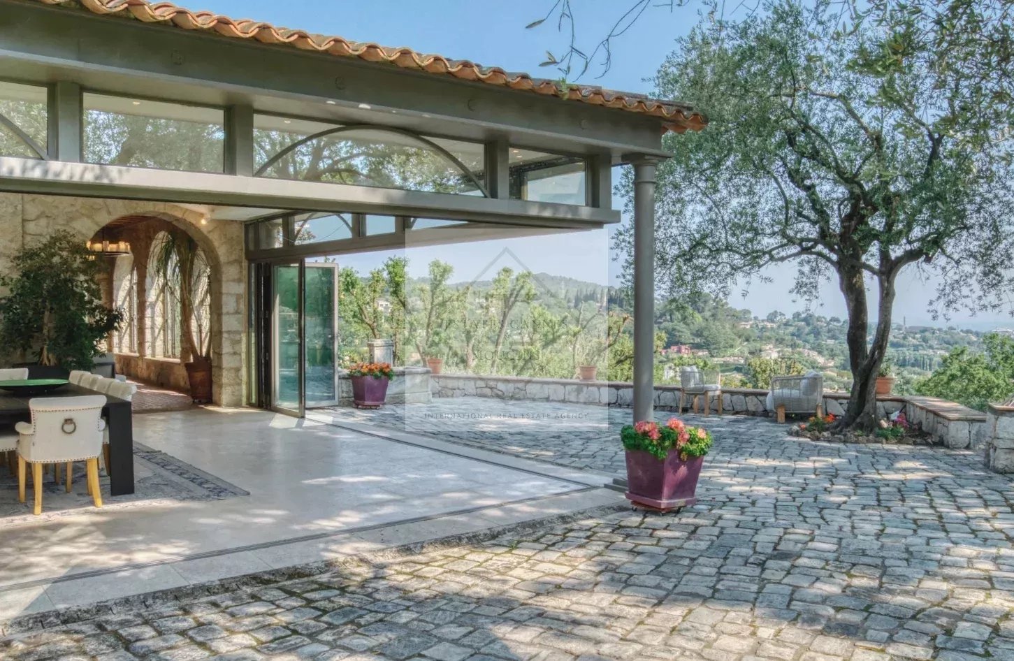Villa Provençale avec piscine et court de tennis, à pied du village de Mougins — photo 5
