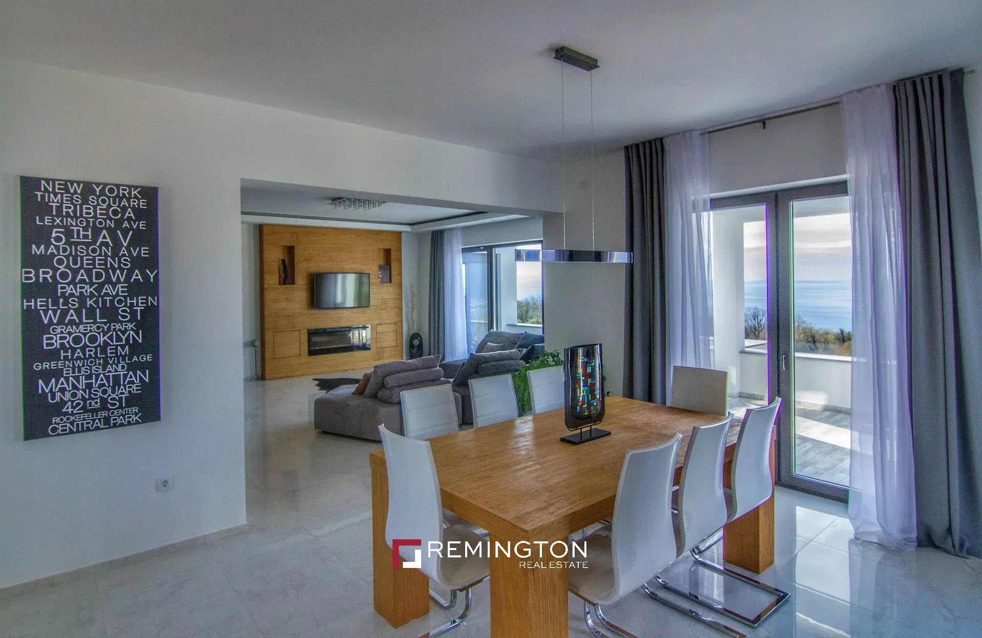 6 Bedroom Villa/Townhouse's Image 8