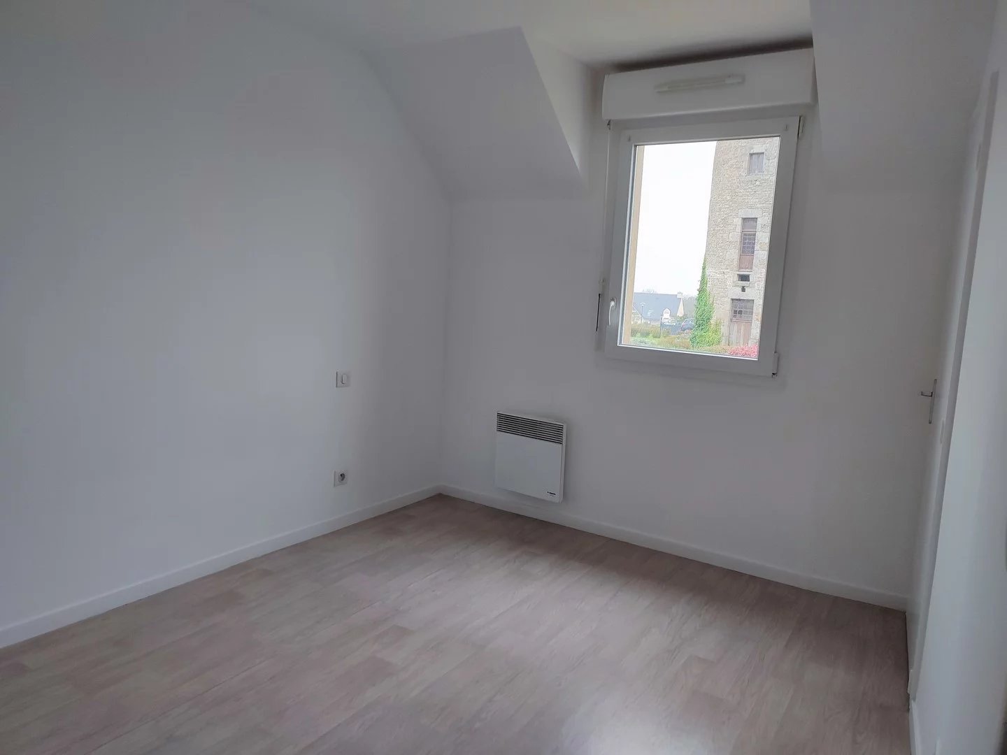 APARTEMNT T1 LEHON-PROXIMITE CENTRE COMMERCIAL