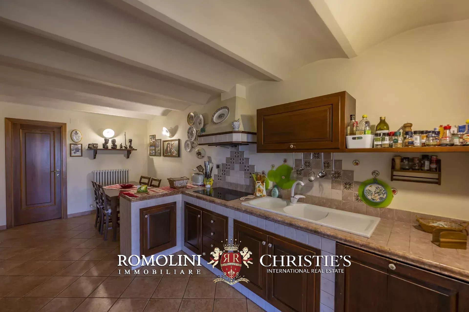 4 Bedroom Villa/Townhouse's Image 35