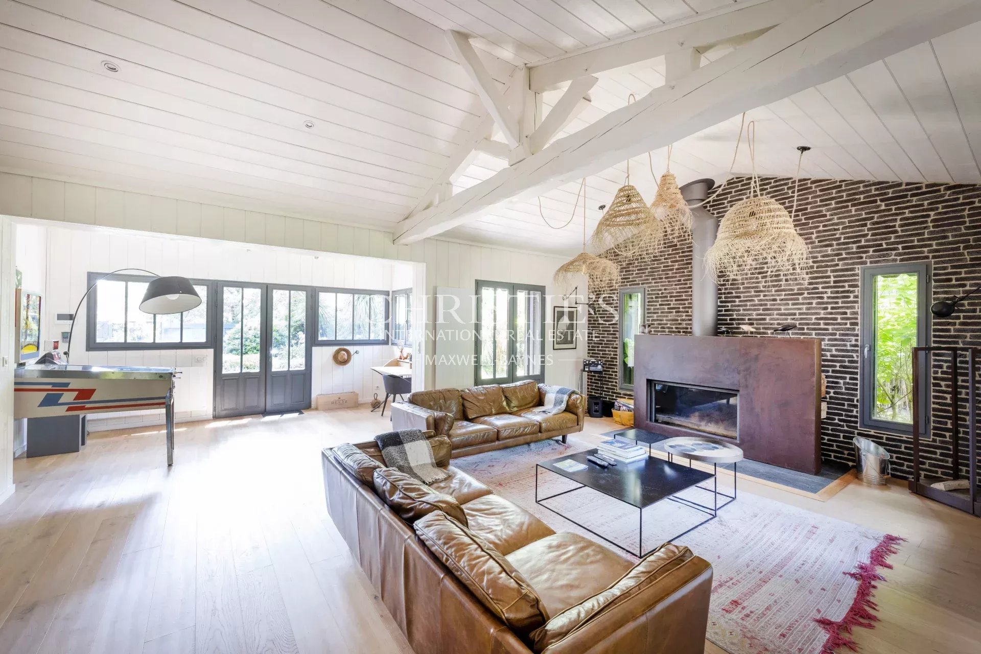 5 Bedroom Villa/Townhouse's Image 13