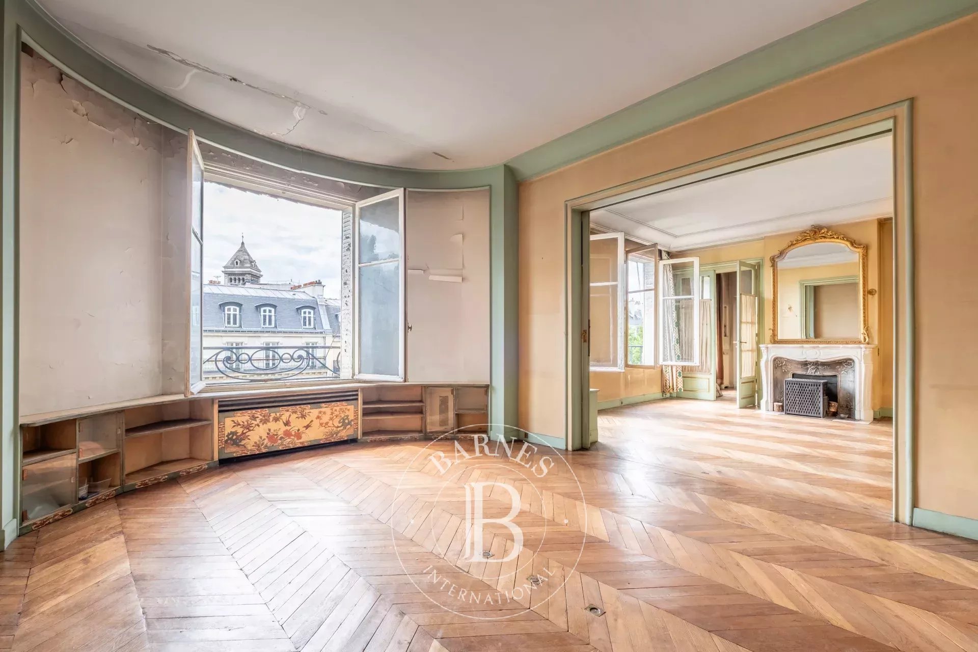 Paris 6 – Quartier Vavin / Jardin du Luxembourg - Appartement de réception et familial – Lumineux – 5ème étage – 4 à 5 chambres