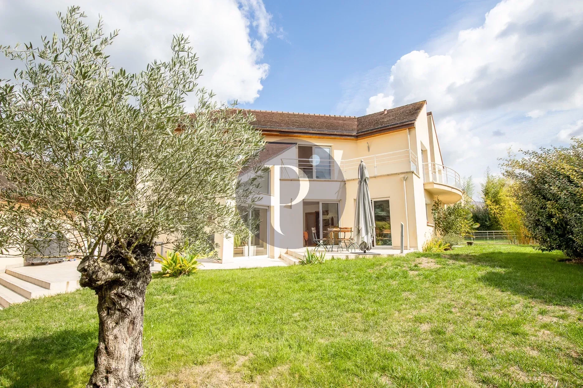 vente-maison-9-pieces-verrieres-le-buisson-83865699