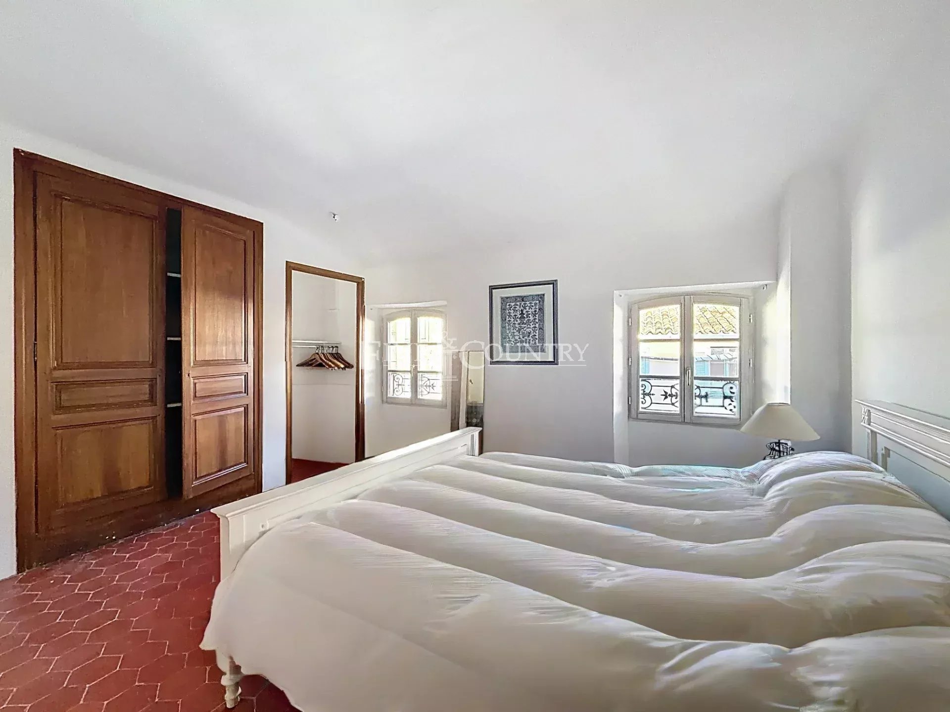 Photo of 4 Houses for sale in Saint-Cezaire-sur-Siagne