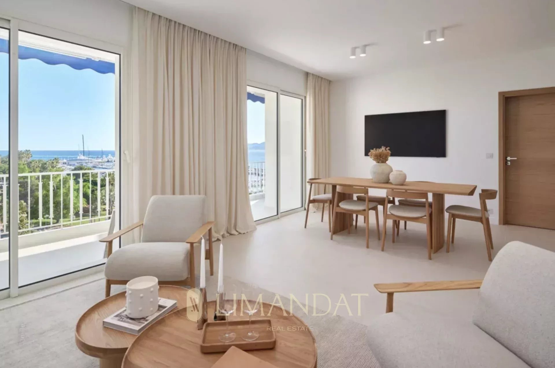 Cannes Croisette - Appartement 4 chambres - vue mer