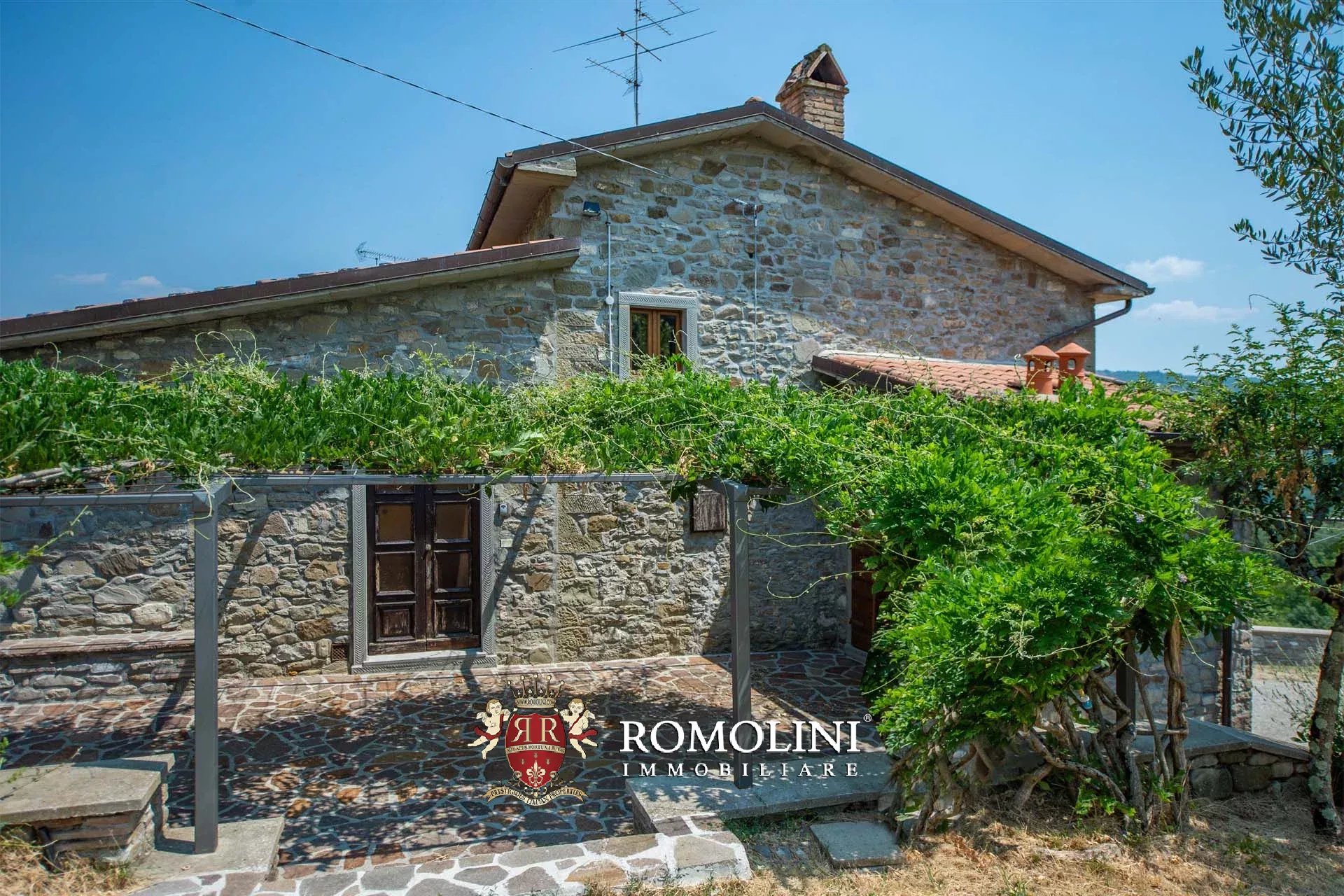 6 Bedroom Villa/Townhouse's Image 6