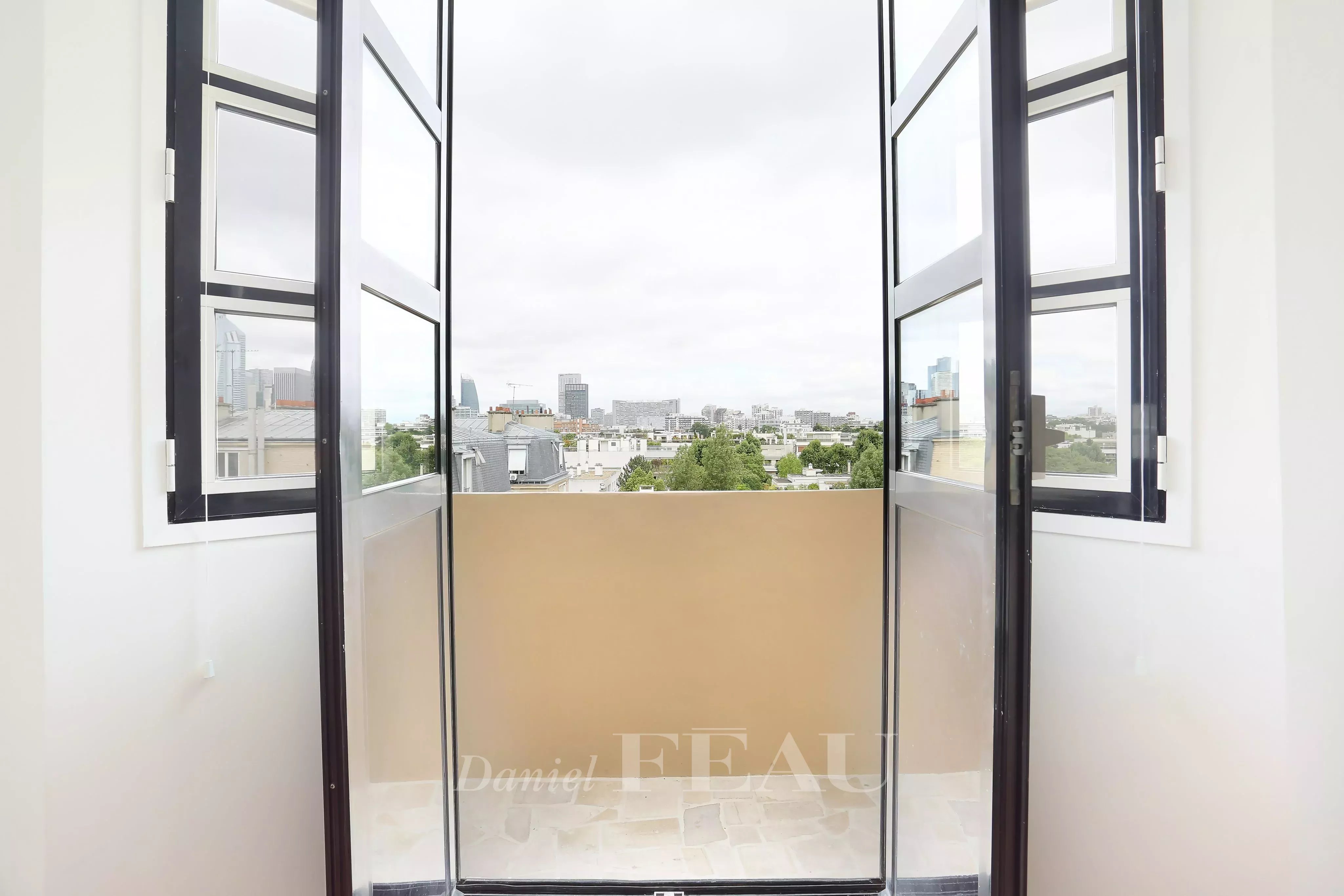 Rental Apartment Neuilly-sur-Seine