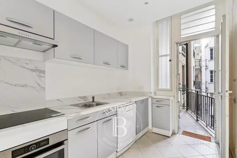 Daire Paris 7ème - picture 7